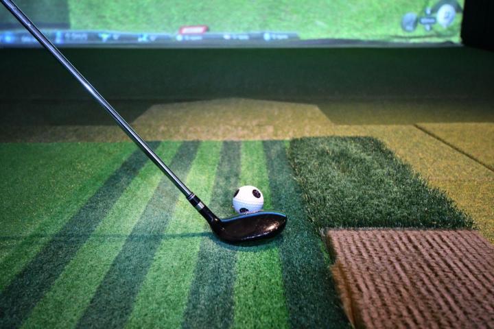 Indoor Golf Simulator Whitby